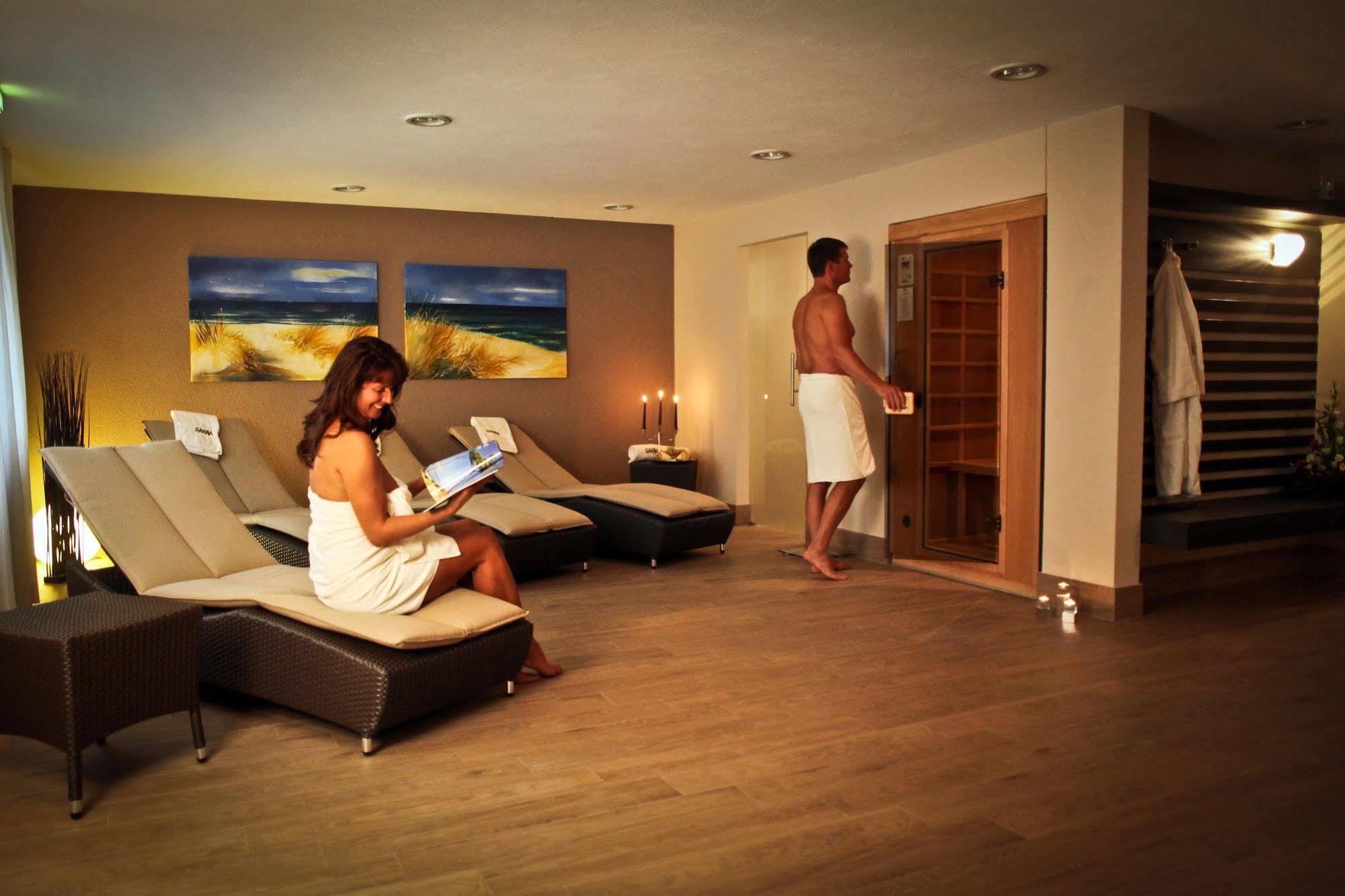 Parkhotel IV Jahreszeiten Kuhlungsborn Bagian luar foto