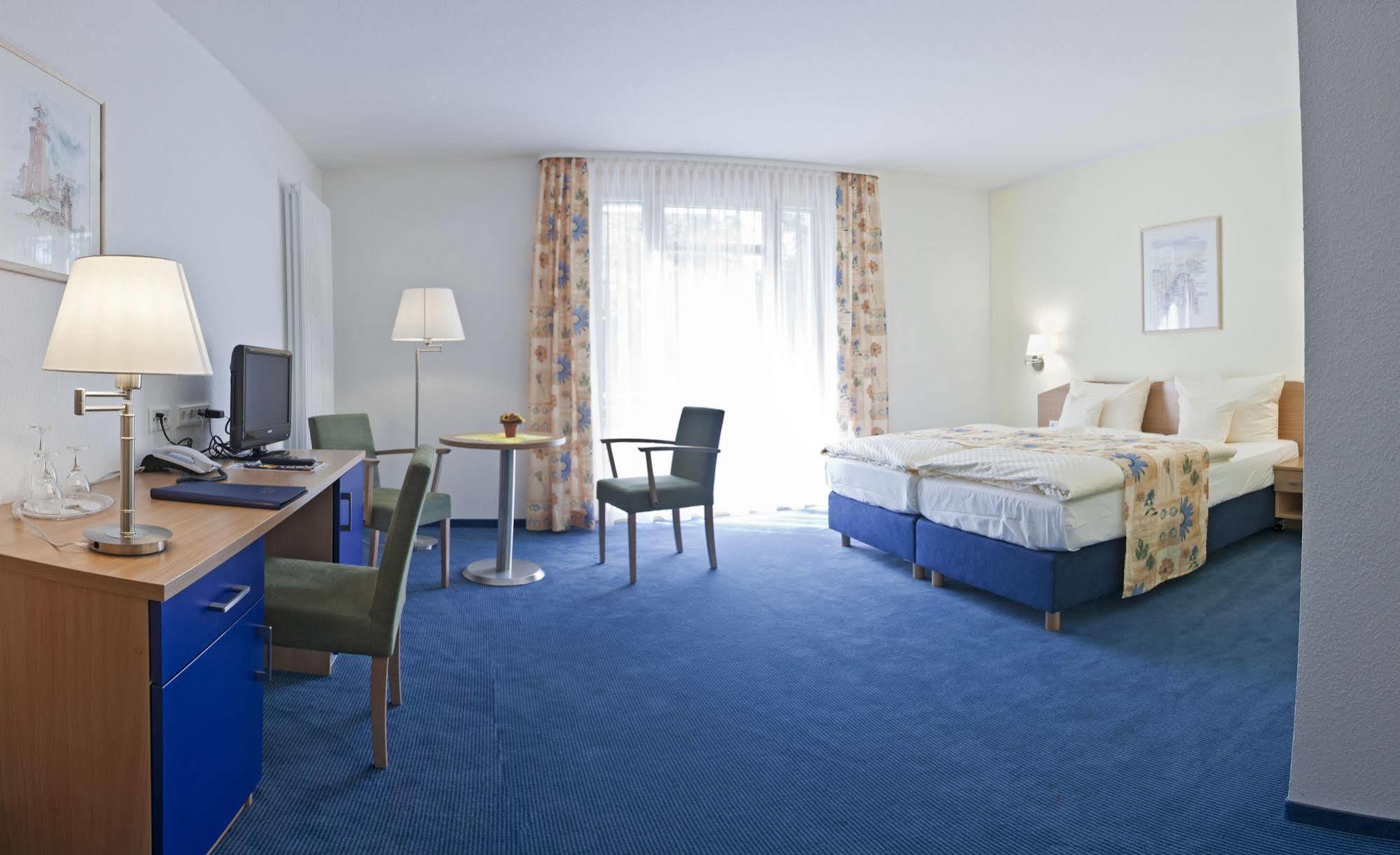 Parkhotel IV Jahreszeiten Kuhlungsborn Bagian luar foto